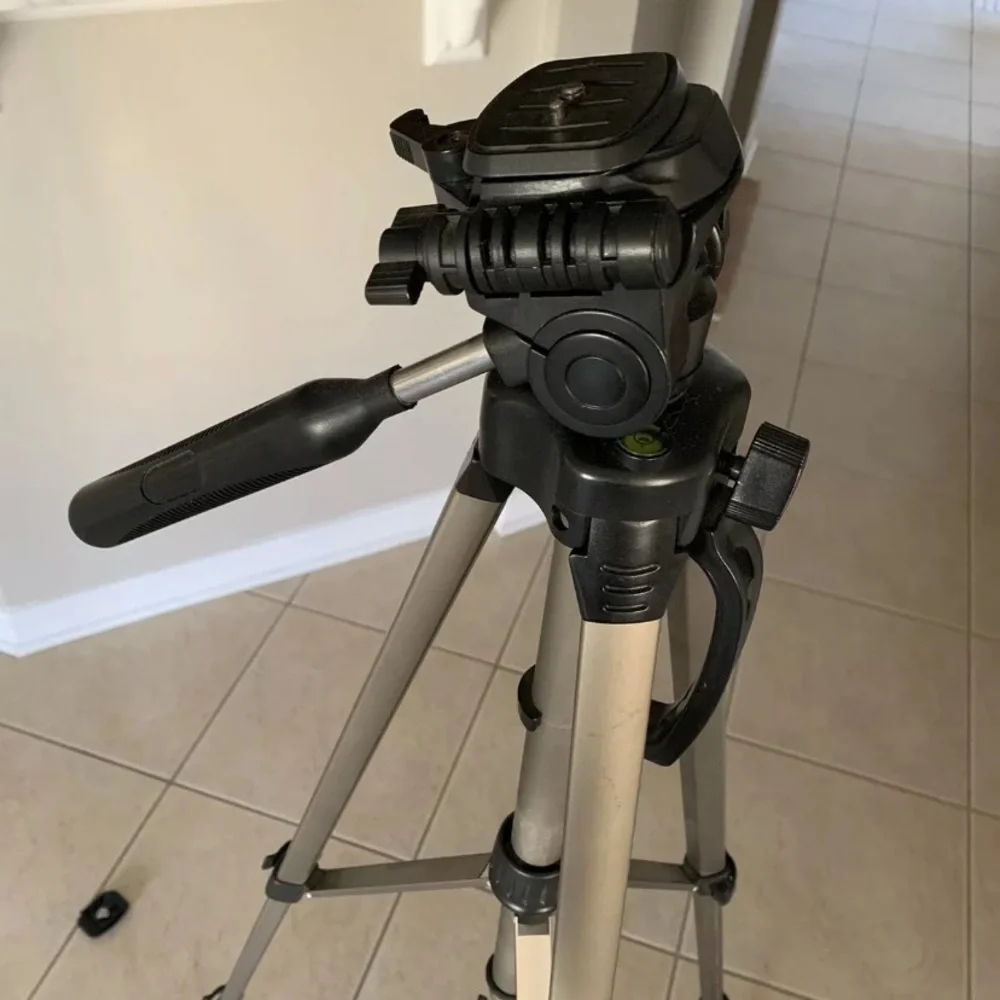 MX 2000 Camera Tripod Full Size 61”